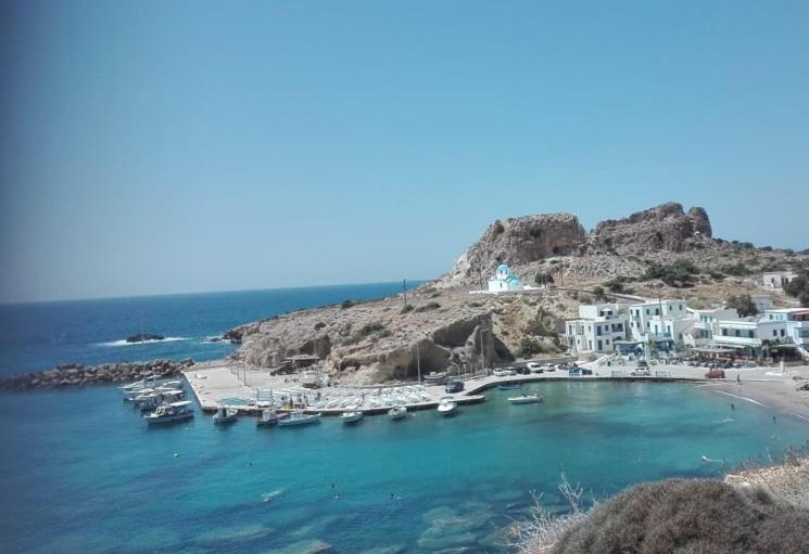 פויניקיון Arkasa Karpathos Seafront Paradisos מראה חיצוני תמונה